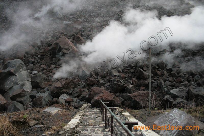 mount_kelud_kediri_e_3c1dbc.jpg