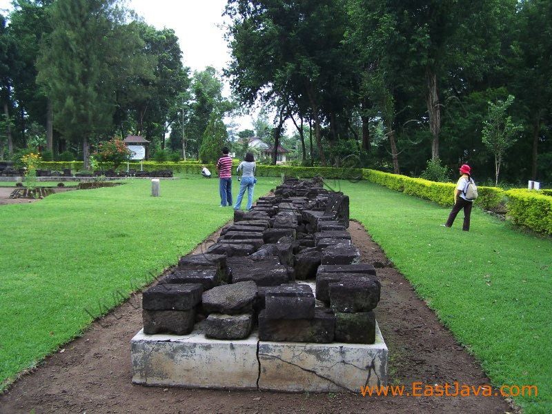 tegowangi_temple_ked_3c1dd2.jpg