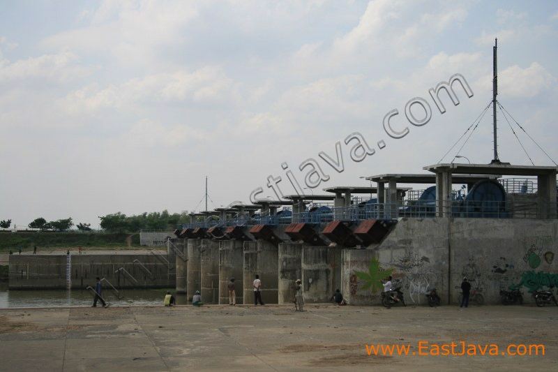 babat_barrage_lamong_3c1e09.jpg