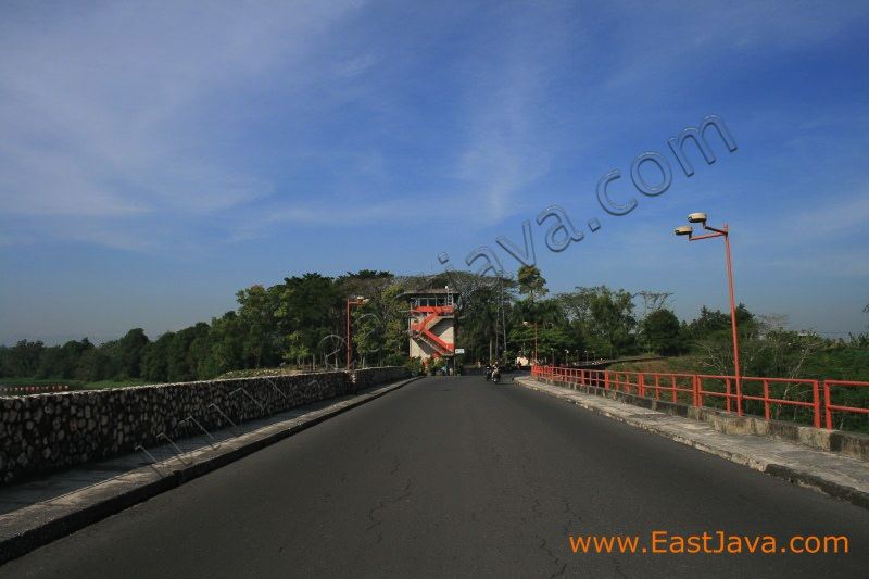 karangkates_dam_malang_5.jpg