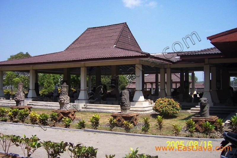trowulan_museum_mojo_3c22ca.jpg