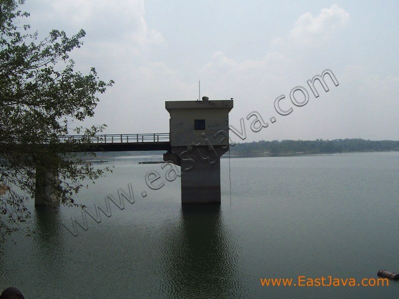 pondok_dam_ngawi_4.jpg