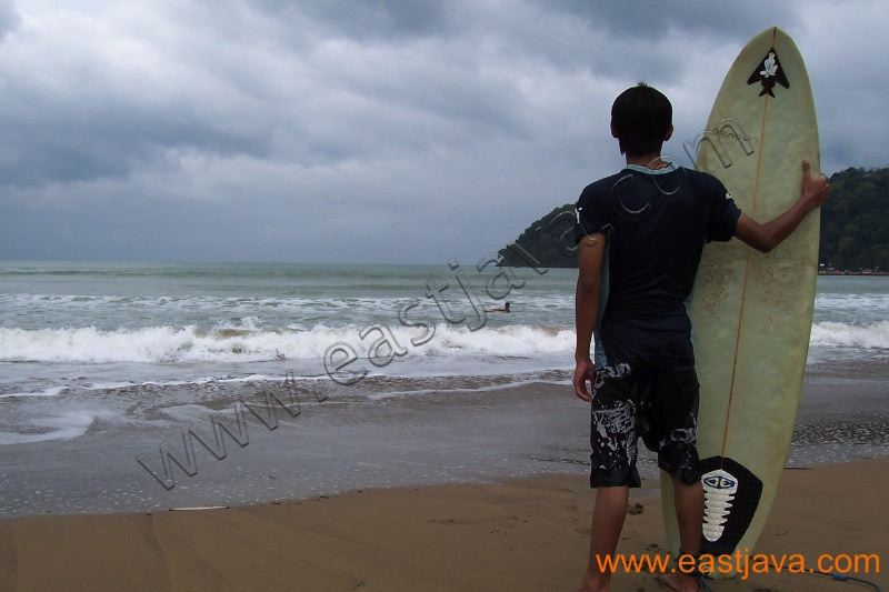 teleng_ria_beach_pacitan_3.jpg
