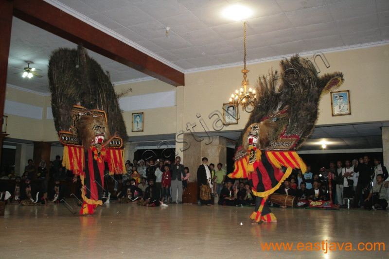reog_ponorogo_east_java_1.jpg