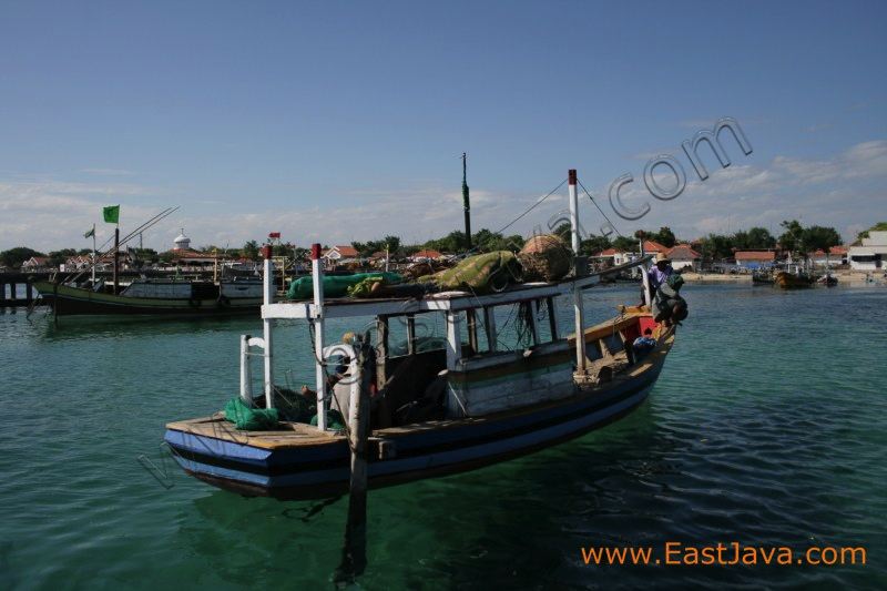 gili_ketapang_island_3c2627.jpg