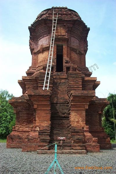 jabung_temple_probolinggo_5.jpg