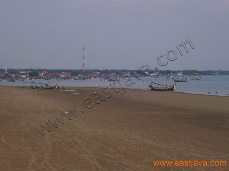 camplong_beach_sampang_2.jpg