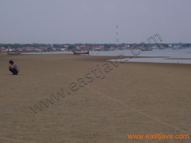 camplong_beach_sampang_5.jpg