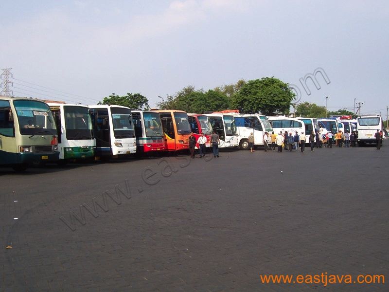 purabaya_bus_station_1.jpg