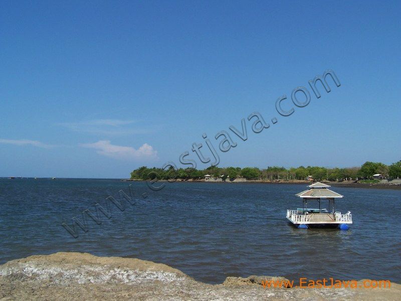 pathek_beach_situbondo_1.jpg