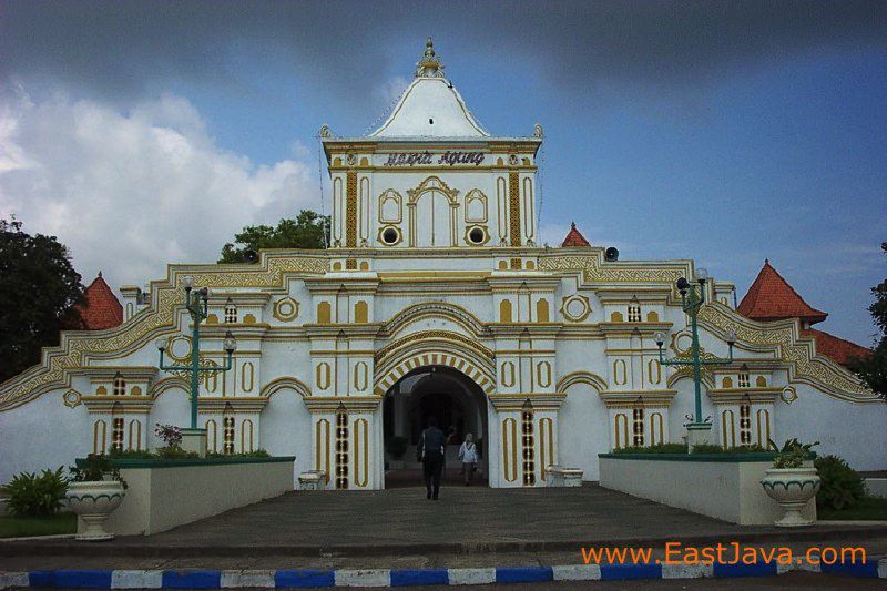 great_mosque_sumenep_3c2747.jpg