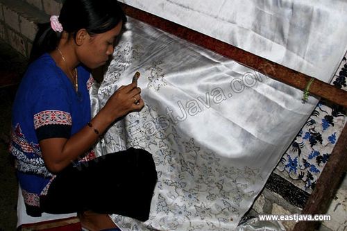 batik_gedog_tuban_east_java.jpg