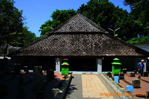 cemetery_0f_sunan_bo_3c2b57.jpg