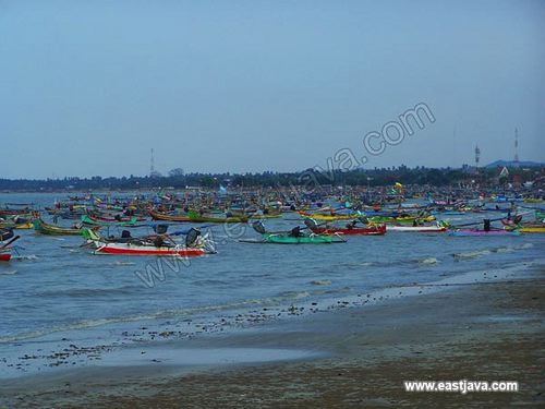 fisherman_in_the_tub_3c2b33.jpg