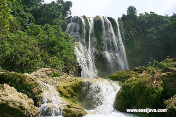 nglirip_waterfall_tu_3c2b3a.jpg