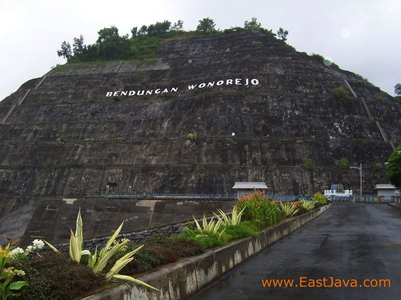 wonorejo_dam_tulungagung_3.jpg