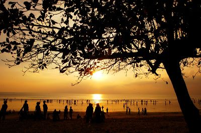 dawn_at_kuta_beach__1c838a0.jpg