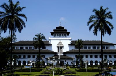sate_building__band_1c839a1.jpg