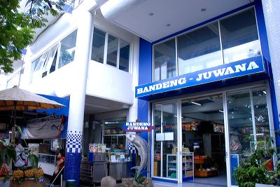 semarang_sovenir_shop.jpg